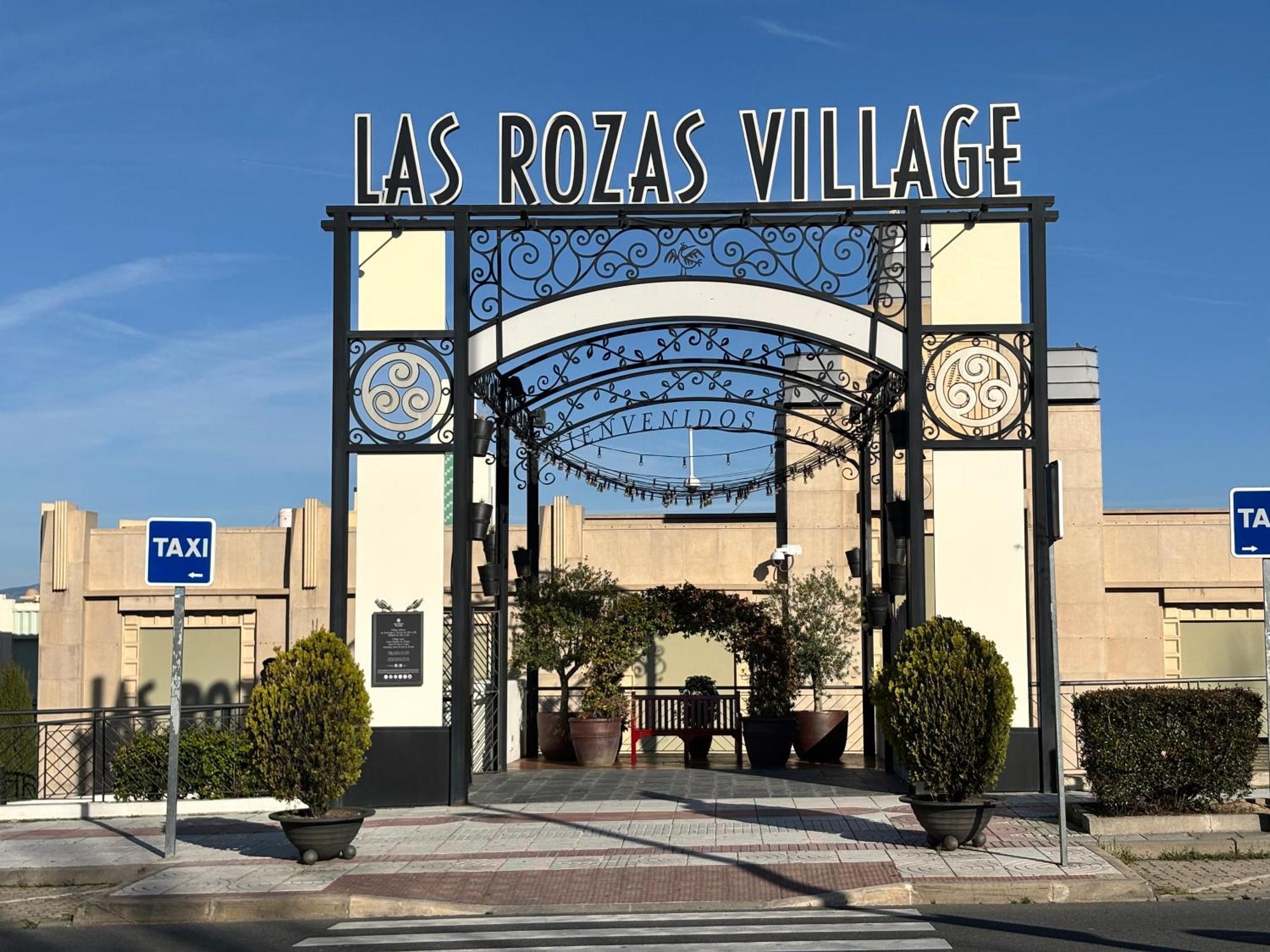 Apartamento Plaza Espana Las Rozas Bagian luar foto